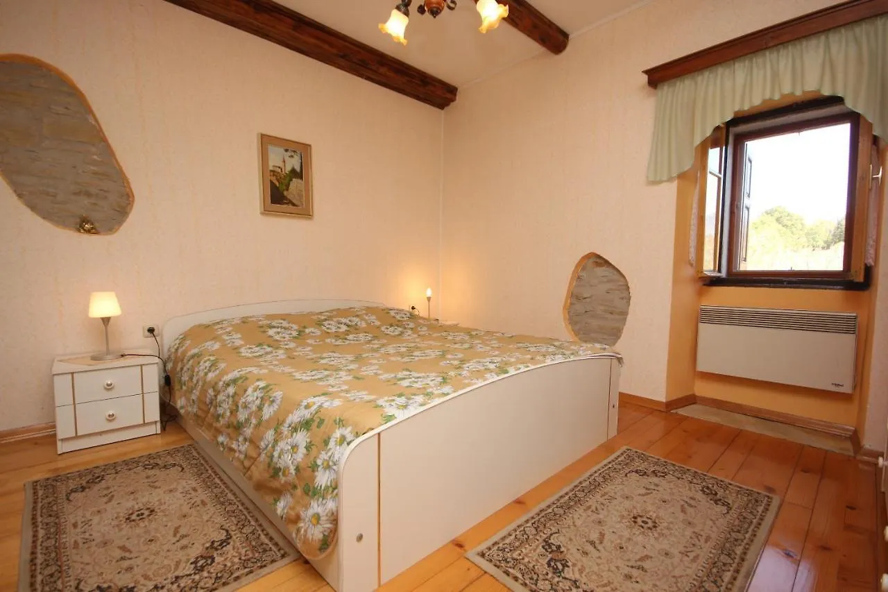 Holiday House With A Swimming Pool Cepic, Central Istria - Sredisnja Istra - 7403 Holiday home Pulgarija Cepic